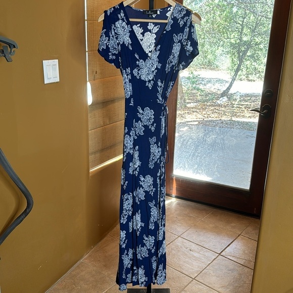 Lulu’s Heart of Marigold Navy Blue Floral Print Wrap Maxi Dress Size XS - Picture 5 of 11